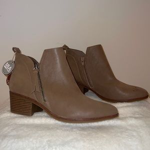 NEW Tan Short Ankle Booties